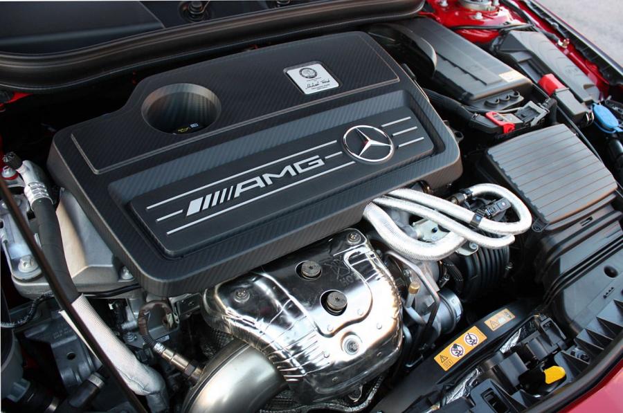  Mercedes-Benz CLA45 AMG 2014 года  (фото 10 из 110)